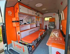 Toyota Hiace 2024 HR Van Bus Conversione Ambulanza Guida a Sinistra Fari a LED Euro VI - Product Image 5