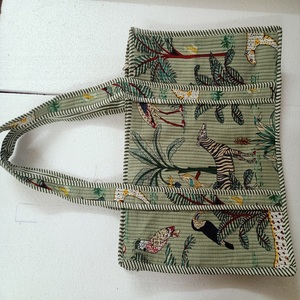 Sacs fourre-tout en coton Kantha faits à la main Sacs fourre-tout de travail Kantha écologiques et réutilisables Sacs à provisions en coton matelassé - Product Image 1