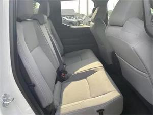 โตโยต้า ทาโคมา SR5 ปี 2024 รถกระบะมือสอง เกียร์อัตโนมัติ เบาะหนัง ภายในสีเข้ม เครื่องยนต์เบนซิน 4 ลิตร ขนาดยาง R16 พวงมาลัยซ้าย - Product Image 4