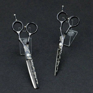 El mejor rendimiento Razor Edge Tijeras de peluquero Herramientas de belleza al por mayor de alta calidad con hoja de acero inoxidable - Product Image 4