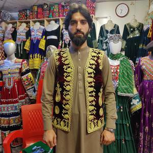 Gilet sans manches vintage pour homme, ethnique afghan, culturel, traditionnel, d'hiver, fait à la main, broderie classique, vêtement de mariage - Product Image 1