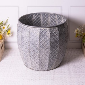 กระถางชุบสังกะสีแกะสลักสำหรับตกแต่งโรงงานระดับพรีเมี่ยมเพื่อให้แน่ใจว่ามีการหนุนหลังที่ยั่งยืนซึ่งสร้างจากแผงสังกะสีเสริม - Product Image 4