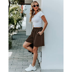 Meilleures ventes de Shorts en polaire pour femmes, Shorts de gymnastique décontractés de couleur grise pour femmes - Product Image 3