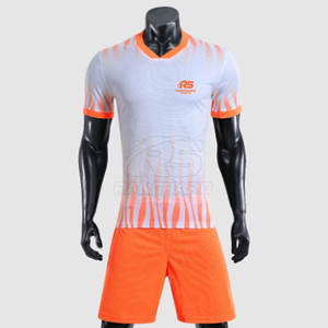 Uniforme de Fútbol Transpirable de Venta Directa de Fábrica, Hecho en Pakistán, Ropa Deportiva - Product Image 1