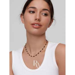 Collana con Ciondolo Celestiale in Oro Inossidabile con Catena di Perline Nere, Collane di Perline con Spinello Nero e Onice, Accessorio di Moda - Product Image 3