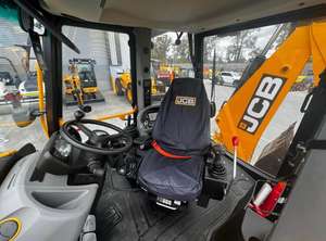 LIVRAISON GRATUITE Chargeuse-pelleteuse sur pneus JCB 4CX homologuée EPA CE avec vérin hydraulique Eaton, moteur principal, pompe, boîte de vitesses et PLC - Product Image 6