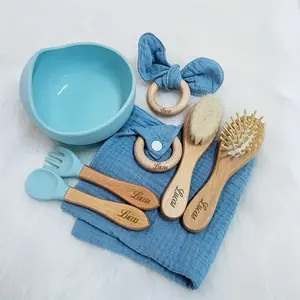 Ensemble cadeau pour bébé personnalisé avec nom, 7 pièces, produits de soin et de coiffage des cheveux - Product Image 3