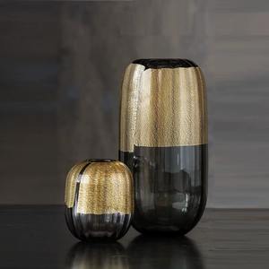 Ensemble de vases en verre et en métal design, parfait pour un style floral minimaliste et une présentation décorative, vente en gros en provenance d'Inde - Product Image 5