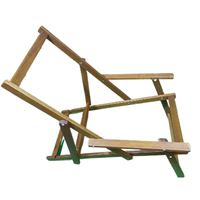 Chaise longue pliante populaire en bois Merpauh à une place avec accoudoirs, mobilier d'extérieur moderne, origine Malaisie, bois de faible teneur en gras