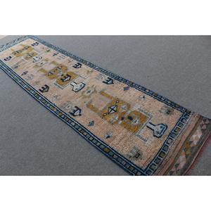 Alfombra Turca Vintage, Alfombra Herki de 2.6x10.5 pies, Alfombra con Puntos Azules y Amarillos - Product Image 4