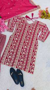 Dernière styliste Faux Georgette avec broderie lourde Séquence Travail Sharara Suit By FabZone - Product Image 4