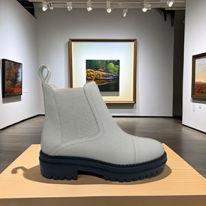 Bottines en cuir blanc de qualité supérieure les plus vendues Bottes élégantes, confortables et flexibles pour toute la journée Doublure en maille Design à la mode - Product Image 1