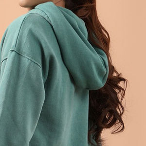 Custom 100% Cotton Fleece Hoodies Sweatshirts for Women New Design Short Length Winter Season Crop Body 2026 Trending Low Moq - Product Image 5