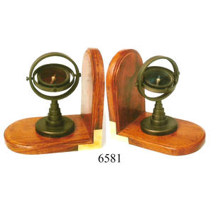 Paire de serre-livres de tour en fer Serre-livres de style antique nautique Serre-livres de décoration artisanale pour la maison et le bureau à vendre à bas prix - Product Image 5