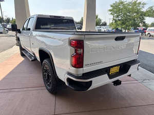 Chevrolet Silverado 3500HD 2022 Impecable - Product Image 3