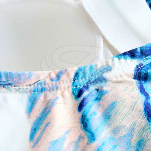 Maillot de bain Active Fit fabriqué avec un tissu hautement extensible, des couleurs estivales vives et un confort doux, idéal pour les activités aquatiques - Product Image 5