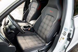 Volkswagen GTI S 2023 Económico con Volante a la Izquierda/Derecha - Product Image 4