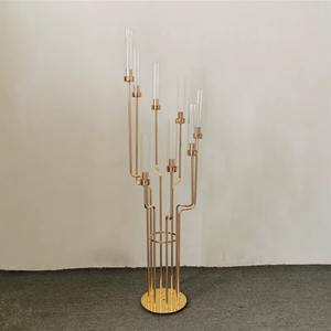 Candelabro Moderno de Metal con 8 Brazos, Acabado Dorado, Ideal para Decoración del Hogar, Centro de Mesa para Comedor y Ambiente Festivo - Product Image 6