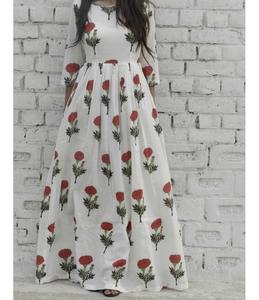 Vestido Maxi informal abotonado con lazo frontal rojo Mogra para mujer, vestido de algodón con cuello cerrado para mujer, de fabricante y exportador indio - Product Image 3