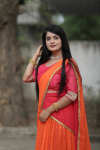 Dernière Georgette douce élégante de couleur rose avec feuille riche Travail Lehenga Choli avec Dupatta pour les fêtes - Product Image 2