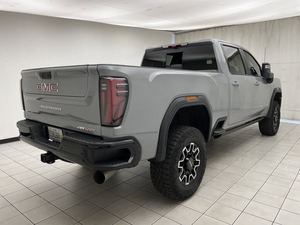 GMC Sierra 2500HD AT4X 2024, Cabina Doble, 4x4, Caja de Cambios, Cámara Trasera, Motor Inteligente, Techo de Aleación de Aluminio de 8L - Product Image 3