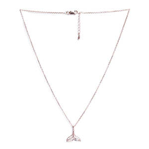 Colgante de Cola de Ballena Plateada en Cadena de Aleación de Zinc con Baño de Rodio, Acero Inoxidable Moderno con Perla, Joyería de Regalo - Product Image 4