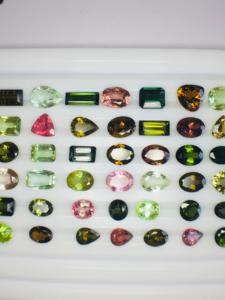 พลอยทัวร์มาลีนแบบหลายจุดความเงางามของ AAA มีใบรับรอง IGI - Product Image 3