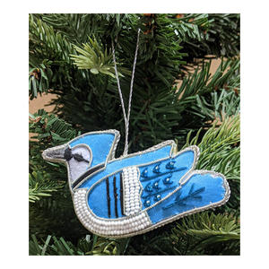 Adorno Colgante para Árbol de Navidad con Cuentas Blancas y Bordado Zari en Forma de Paloma para Decoración Navideña - Product Image 1