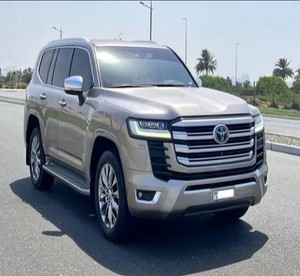 Toyotas Land Cruisers VXR ที่ใช้ใหม่ - Product Image 2