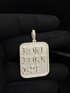 จี้เพชรสเตนเลสสตีลแบบกำหนดเองสำหรับ OEM สไตล์ฮิปฮอปสำหรับทุกเพศ พร้อมประสบการณ์ 8 ปี - Product Image 2