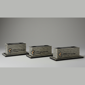 Proveedor Indio Ofrece Juego de Portavelas Navideños Hechos a Mano con Incrustaciones de Hueso Negro, Diseño Chevron, Portavelas Decorativo Duradero - Product Image 1