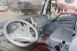 Le camionnette électrique de fret la plus rapide, véhicule utilitaire léger EV de 3 tonnes, d'occasion, avec une autonomie NEDC de 601-700 km et un moteur de 200-250 kW - Product Image 2