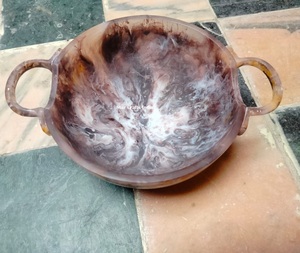 Nuevo Diseño Popular, venta de tazón de servicio de resina de diseño hecho a mano, pieza única con calidad y material extra premium a muy buen precio - Product Image 1