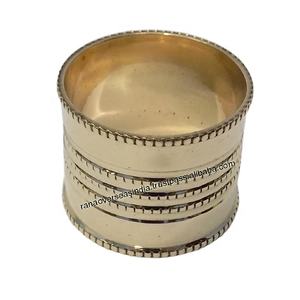 Porte-serviette rond décoratif pour table avec design perlé pour fête d'anniversaire et noël - Product Image 1