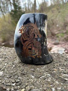 Jarra Vikinga Auténtica Hecha a Mano con Vaso para Chupitos, para Cerveza Fría, Chocolate Frío, Hidromiel, Vino, Jarra para Sublimación DIY - Product Image 3