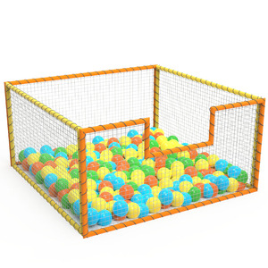 Piscine à balles carrée en bois durable avec rembourrage de sécurité et couverture en bâche PVC pour salles de jeux pour enfants - Product Image 1