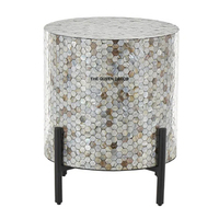 Table d'appoint en aluminium moulé de forme carrée, plaquée or, avec plateau en marbre plaqué or, de haute qualité, pour les événements, les hôtels, les banquets et les salles