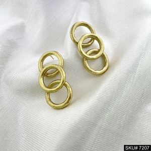Superbes boucles d'oreilles en laiton plaqué or 18 carats clous géométriques unis de style vintage à la mode pour fiançailles ou cadeau - Product Image 1