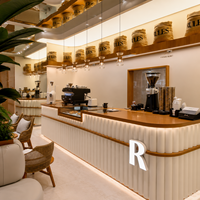 Meubles de salon de bureau personnalisés, ensemble de tables en bois massif, fauteuils en rotin tressé à la main pour restaurant, café, boulangerie