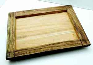 Plateau en bois artisanal élégant, bords bruts, design minimaliste, écologique, multifonctionnel, pour un style moderne rustique, mariage, Ramadan - Product Image 3