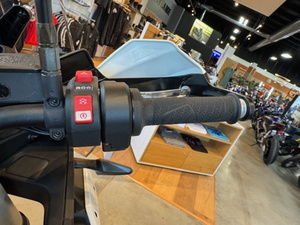 Moto KTM Standard Adventure 890 R 2024, DIY OEM, garantie 10 ans, origine américaine, options de financement - Product Image 4