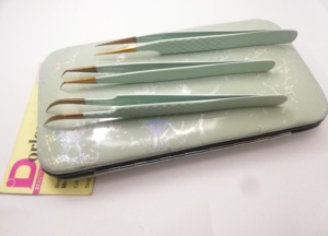 Pinzas de extensión de pestañas de acero inoxidable con revestimiento verde menta al mejor precio al por mayor, puntas de oro rosa, embalaje personalizado - Product Image 3