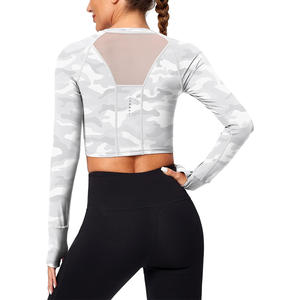 เสื้อครอปโยคะสำหรับผู้หญิงมีสไตล์สำหรับใช้ออกกำลังกายพร้อมพิมพ์โลโก้ขนาดแบบยืดหยุ่นตัวเลือกการปักแบรนด์และติดฉลากส่วนตัว - Product Image 2