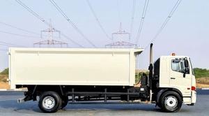 NUEVO Hino 500 1927 Camión Volquete con Capacidad de Carga de 13.4T, Potente Motor de 7.6L y Transmisión Manual - Product Image 4