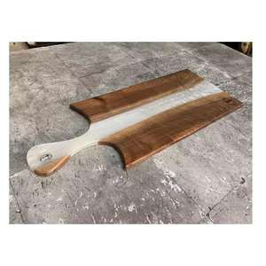 Planche de service ronde en résine pour légumes/fromages Plateau de charcuterie Logo en bois personnalisé Blocs à découper Panneau d'emballage en morceaux - Product Image 6