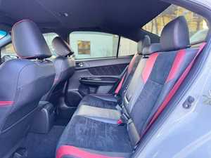 Subaru WRX STI Limited AWD 2022 blanc fin avec aileron arrière, d'occasion, avec toit ouvrant, sièges en cuir, boîte manuelle, jantes en alliage, navigation - Product Image 3