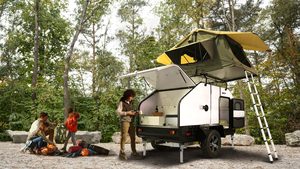 Vente flash 2025 Mini <span class=keywords><strong>caravane</strong></span> en forme de larme personnalisable avec tente de toit, <span class=keywords><strong>caravane</strong></span> de voyage légère - Product Image 2