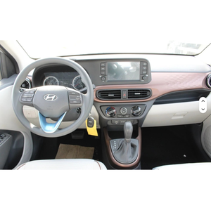 HYUNDAI GRAND I10 GL 1.2L GASOLINA 2024 MODELO PLATEADO AUTOMÁTICO VOLANTE A LA IZQUIERDA ASIENTOS DE CUERO CÁMARA TRASERA IMPECABLE - Product Image 2