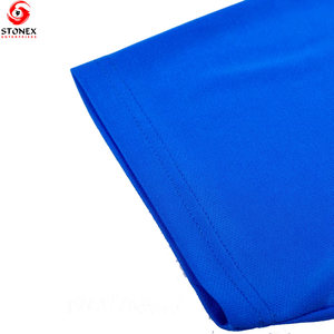 ชุดฟุตบอลคุณภาพสูง โพลีเอสเตอร์ 100% รับออกแบบโลโก้ สี และดีไซน์ น้ำหนักเบา แห้งเร็ว ระบายอากาศได้ดี ป้องกันแบคทีเรีย ดีที่สุด - Product Image 4