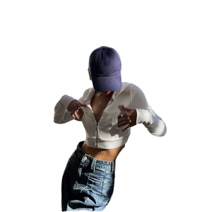 Sudaderas y sudaderas con capucha cortas modernas y elegantes para mujer Mezcla de algodón y poliéster de moda Mejora tu precio de armario de invierno con logotipo frontal - Product Image 2